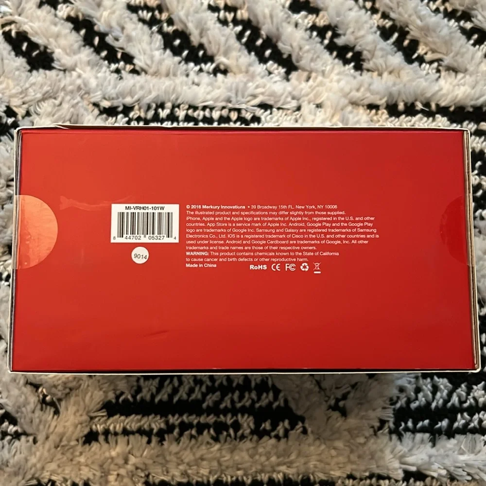 Virtual reality headset for your smartphone - NIB
